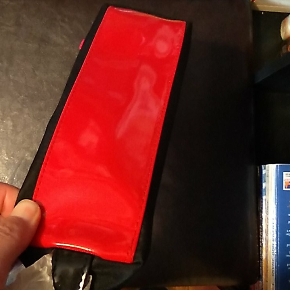 Lancome Black Makeup Bag w/Red Rose & Base - Picture 5 of 6